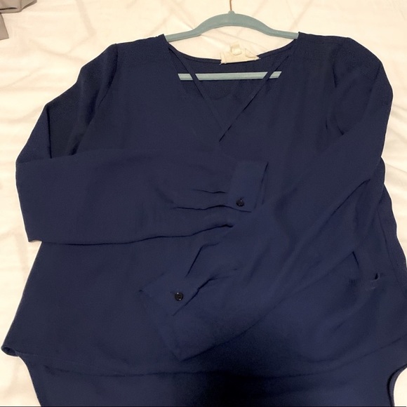 Sweet Wanderer Blue V Cut Top Sz M - Picture 4 of 4